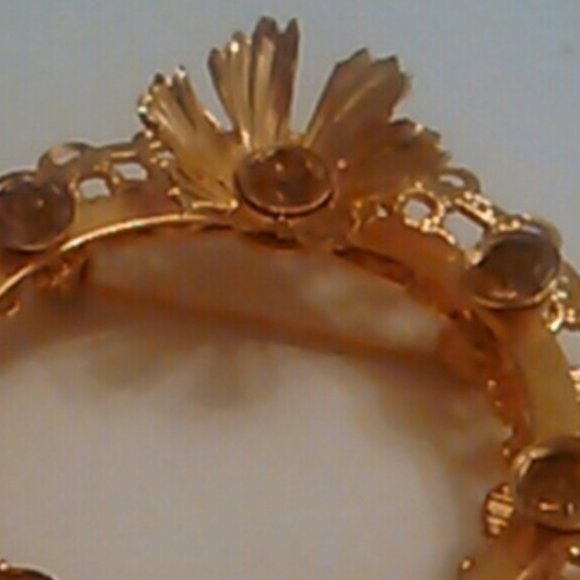 Victorian Inspired Vintage Faux Smoky Topaz Filigree Gold Circle Scarf Brooch - Picture 6 of 10